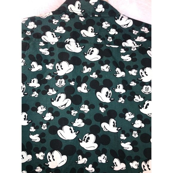 H&M Disney Men's Micky Mouse Button Up Resort Shirt Large Multicolor - Picture 10 of 10
